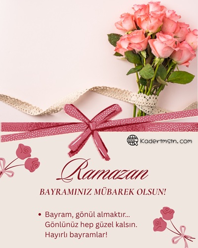 Ailece kutlanan mutlu ve huzurlu Ramazan Bayramı görseli