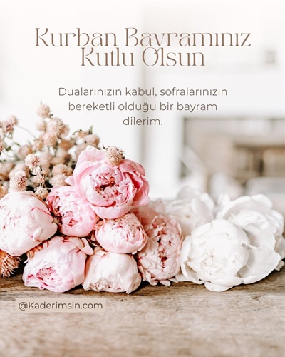 Kurban Bayramı için hazırlanmış şık ve anlamlı tebrik kartı görseli